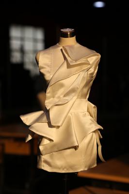 程丽琴老师荣获首届中国服装立体裁剪创意设计大赛金奖